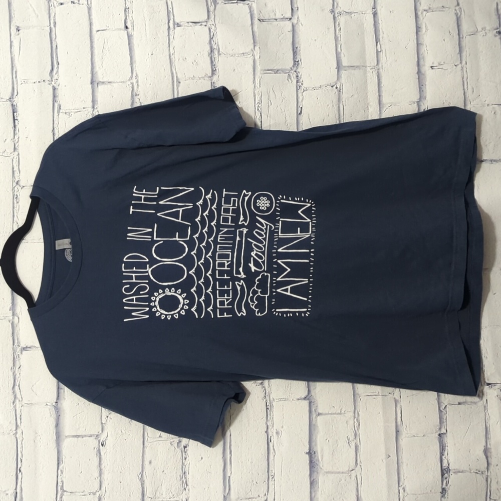 Inspirational T-shirt Washed in the ocean free from my past Unisex Size XL